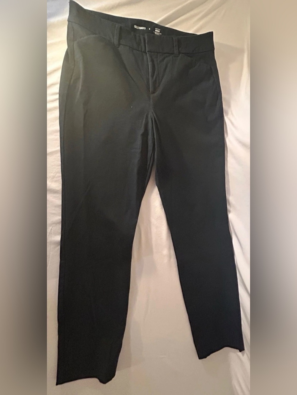 OLD NAVY HIGH RISE PIXIE SKINNY PANTS IN BLACK, STRETCHY ANKLE CUT SZ 8